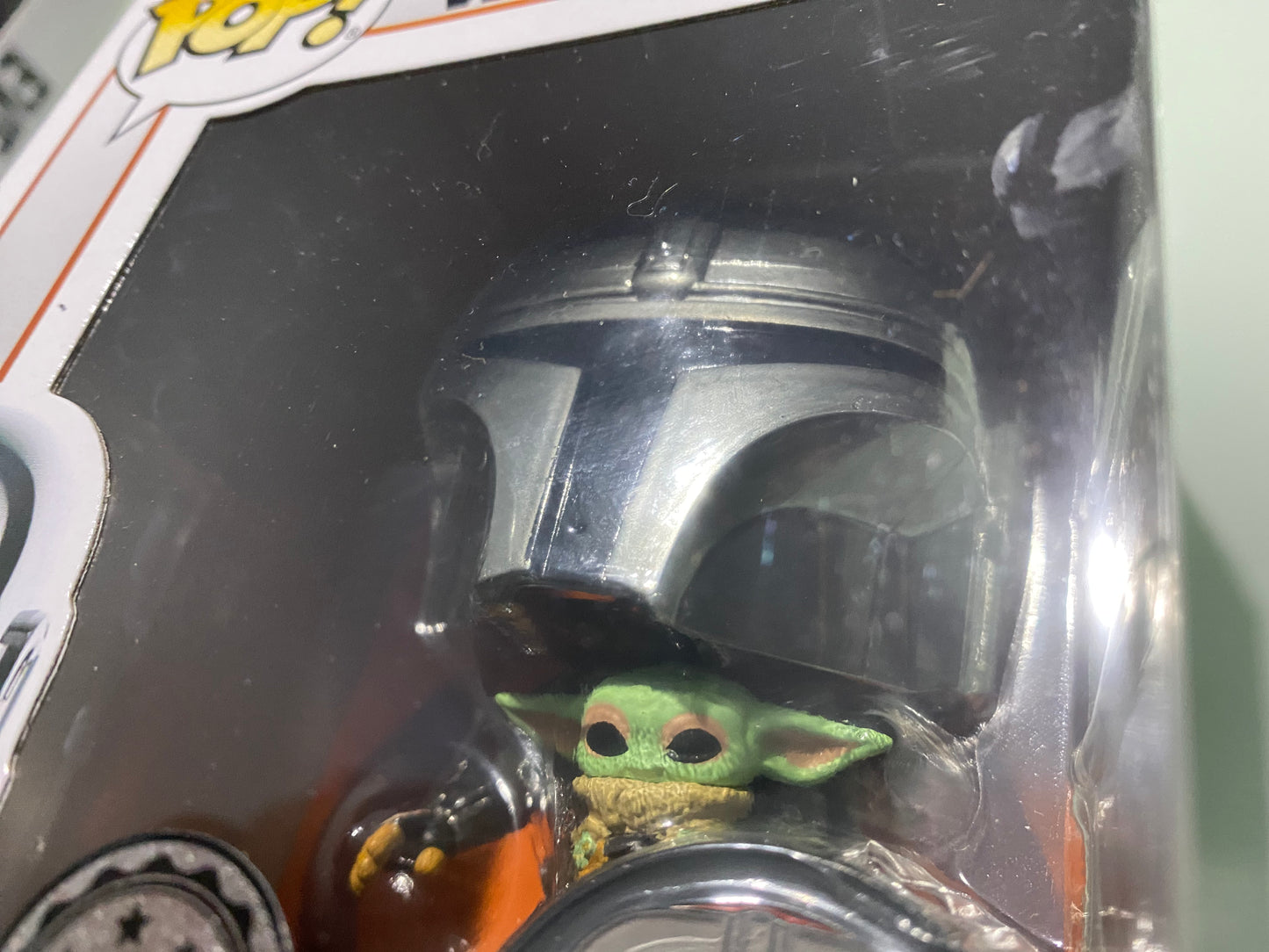 .Geekienda - Funko Pop the mandalorian with grogu (mandaloriano con grogu) - Star Wars the mandalorian