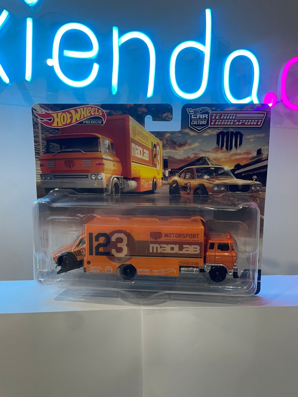 .Geekienda - Hotwheels car culture team transport mad lab Mike Mazda RX3 GT no 58