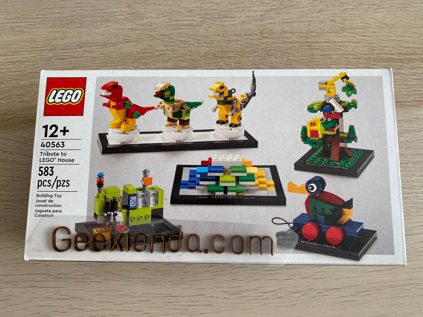 . Geekienda - LEGO SET 40563 tribute to lego house (tributo a la casa de lego)  - LEGO