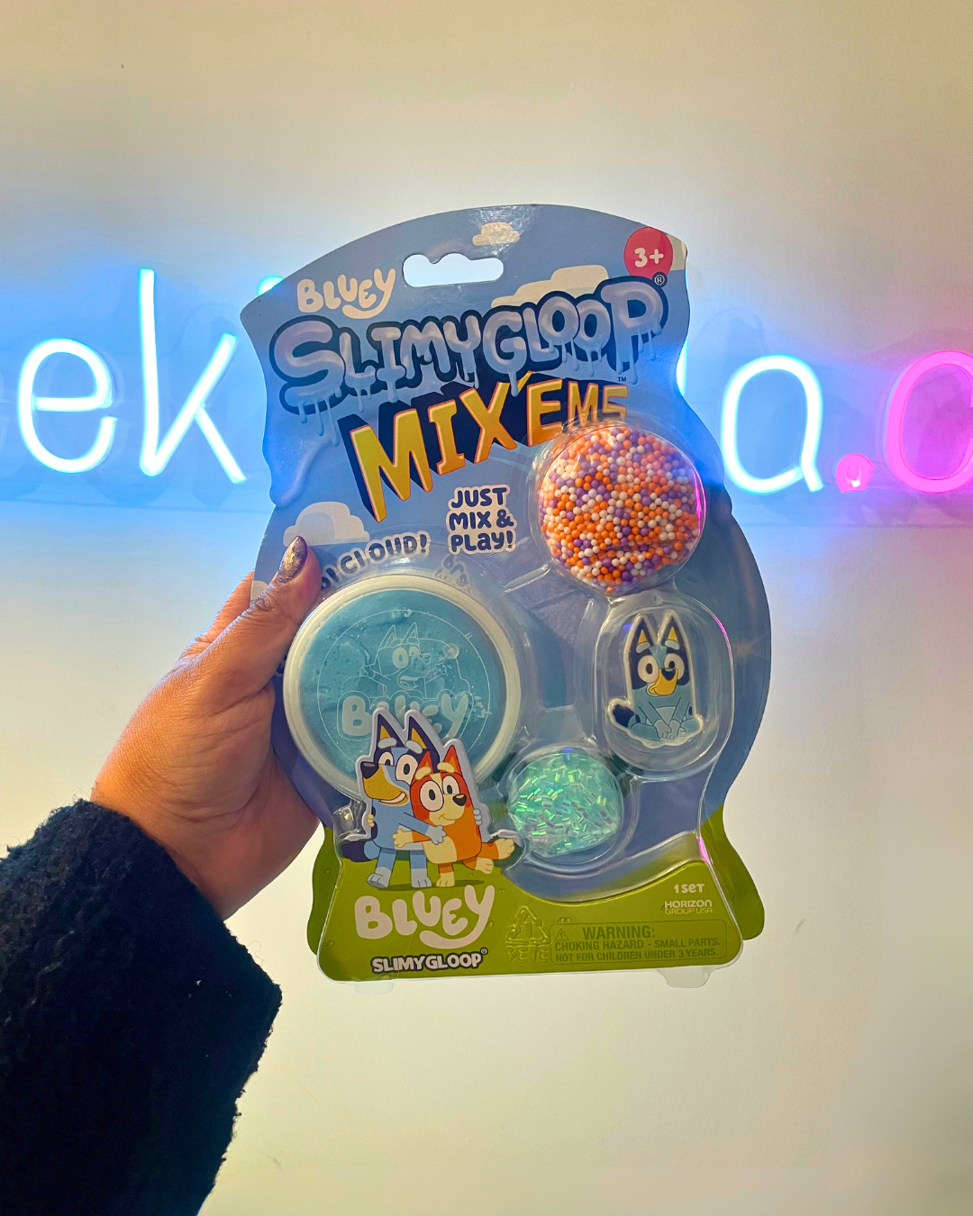 .Geekienda - slimygloop de bluey -Disney programas infantiles